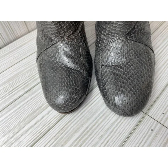 The Frye Company Ava 77731 Leather Snakeskin Tall Boots Size 8 M - Picture 7 of 12